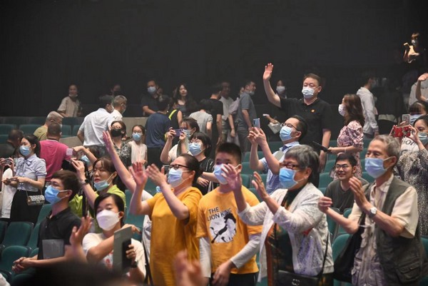 《白蛇传·情》观众 (2).jpg